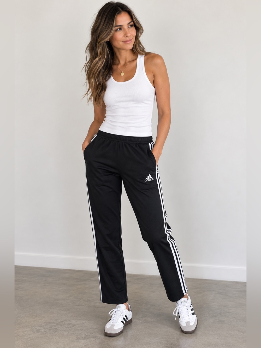 Adidas Black 3-Stripes Track Pants Women’s M 🖤🤍🖤